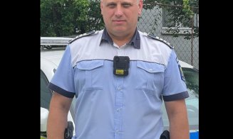 Eroul zilei! Cum a returnat un polițist clujean o borsetă cu bani: „Cum să vă mulțumesc?” / „Mergeți în concediu și dați-mi un mesaj că ați ajuns cu bine. Faceți copilul fericit!”