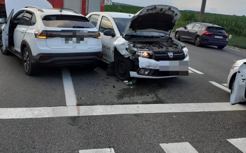 Accident la intrare în Turda! 6 oameni au avut nevoie de consult medical