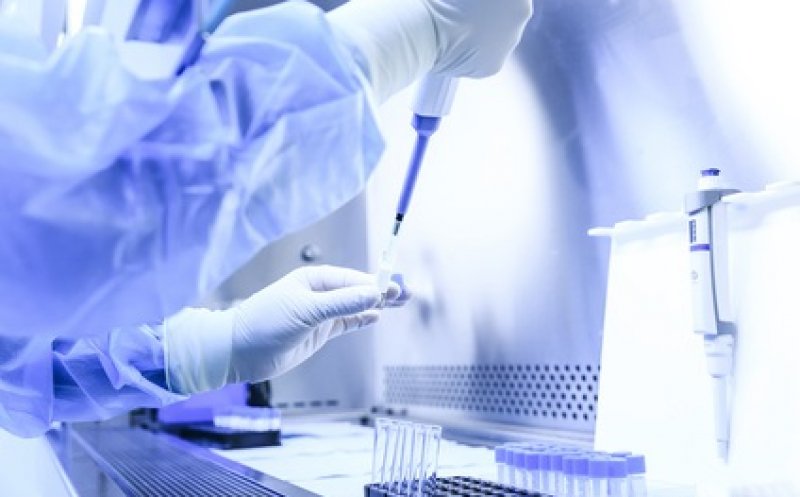 Se lucrează la primul vaccin ARNm împotriva cancerului. Când ar urma să fie gata