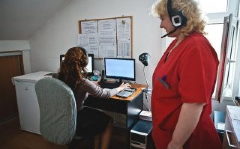 ALOPEDI, tot mai solicitat de părinți. Peste 8.000 de consultații prin telefon doar în prima jumătate a anului/Apeluri și din străinătate