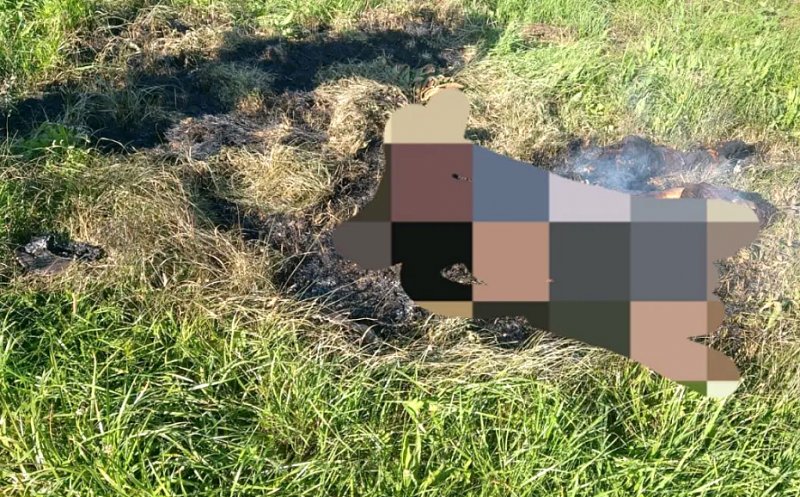 Cadavrul din Tureni ÎNCĂ FUMEGA atunci când a fost descoperit de un bărbat aflat la un parastas, în cimitir