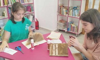 Te plictisești acasă în vacanţă? Activităţi pentru copii la biblioteca din Mănăştur