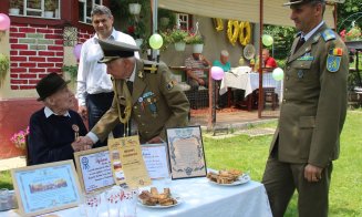 Veteran din Cluj, felicitat cu tort la împlinirea vârstei de 100 de ani. A luptat în Munții Tatra, în timpul celui de-Al Doilea Război Mondial
