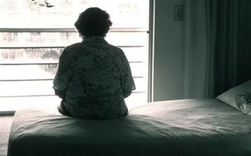 Surprize și la Cluj în centrele de îngrijre a vârstnicilor: Două cămine, găsite funcționând clandestin/ Suspendări și amenzi de sute de mii de lei