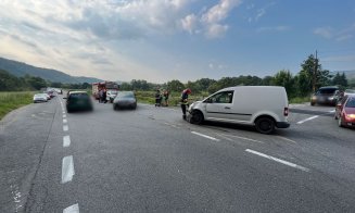Cum s-a produs accidentul de pe Valea Drăganului? Cinci adulți și un copil, transportați la spital