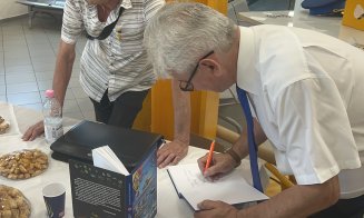 Cartea „Elicoptere în România” a fost lansată la Aeroportul Cluj