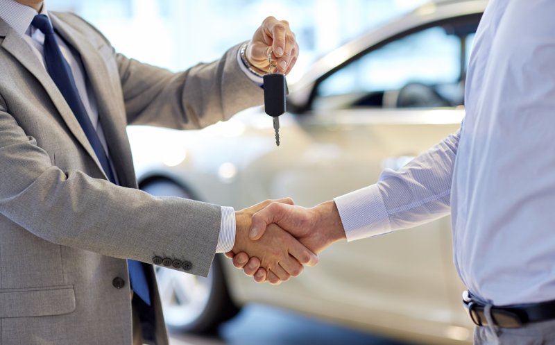 Contractul de vânzare-cumpărare pentru mașini poate fi generat automat din aplicația „Amiabila”