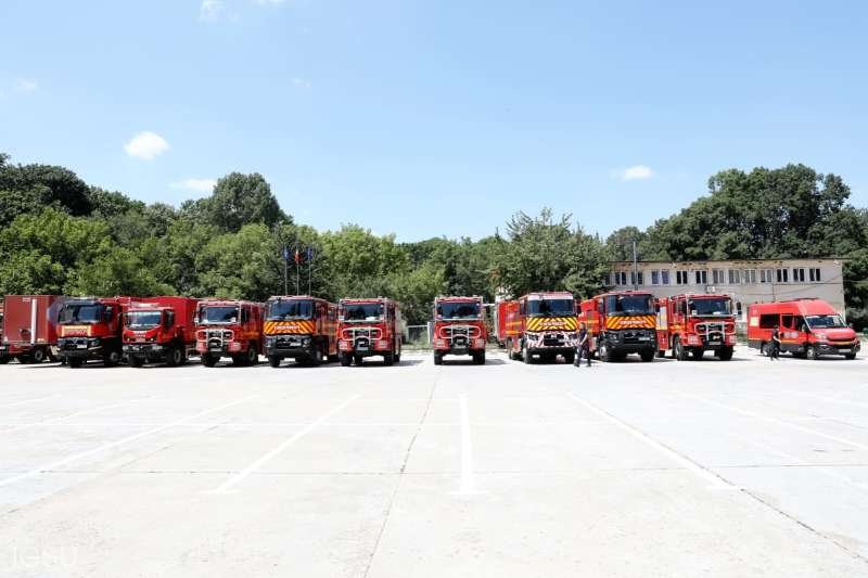 Încă 50 de pompieri din România vor merge în Grecia și vor ajuta la stingerea incendiilor