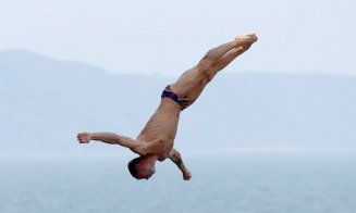Românii, cei mai buni din lume la sărituri în apă de la mare înălţime: AUR şi ARGINT la Mondialele de nataţie din Japonia