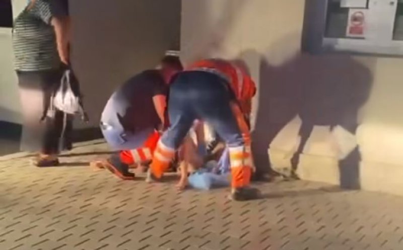 Cazul femeii care a născut pe trotuar. Managerul spitalului, medicul de gardă şi asistenta, sancţionaţi cu amenzi