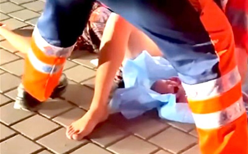 Colegiul medicilor ia apărarea celor 3 medici de gardă de la Spitalul din Urziceni care DORMEAU când a sosit gravida poftită să nască pe trotuar