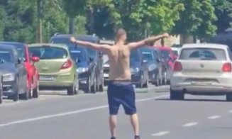 Dirijor neconvențional în traficul din Cluj: Bărbatul care se arunca în fața mașinilor, internat la Psihiatrie