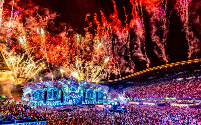 UNTOLD 2023. Peste 110.000 de fani în a treia zi de festival. Zeci de mii de fani l-au așteptat pe Martin Garrix, DJ-ul numărul 1 al lumii