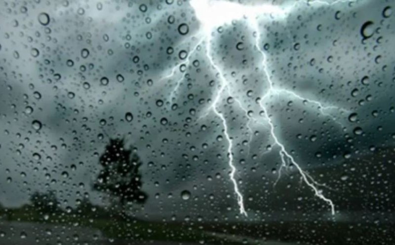 Alertă de vreme rea la Cluj! COD GALBEN de ploi, vânt, descărcări electrice și grindină