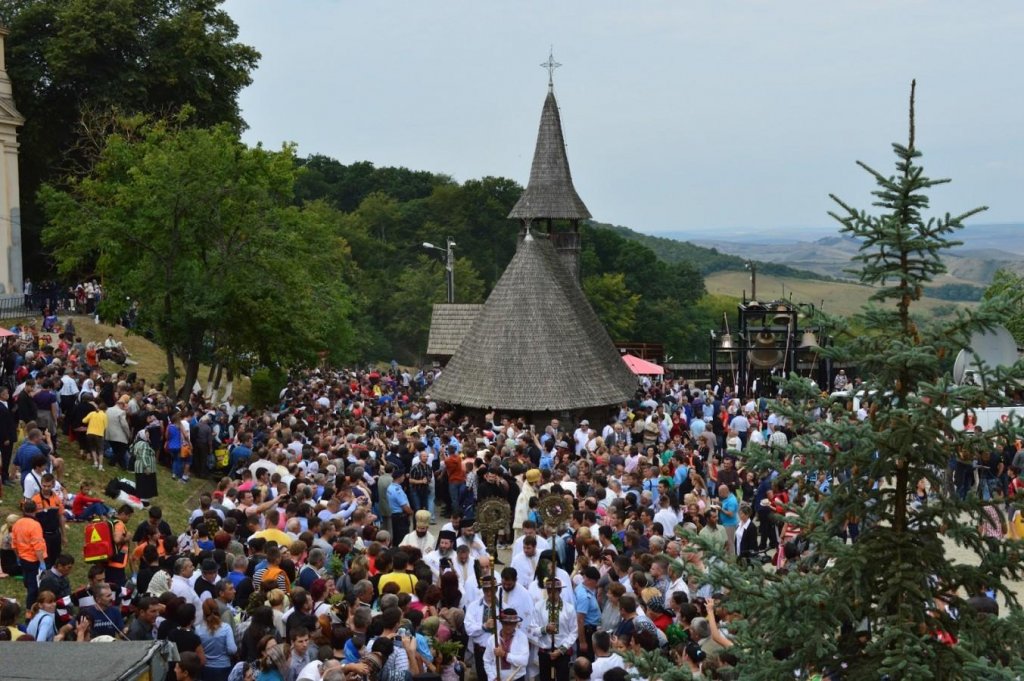 Mobilizare la pelerinajul de la Mănăstirea Nicula. Peste 200 de polițiști vor fi la datorie