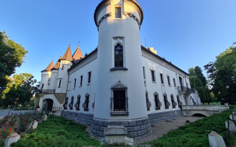 Castel impresionant din Transilvania, premiat de Google cu Recenzia de Aur