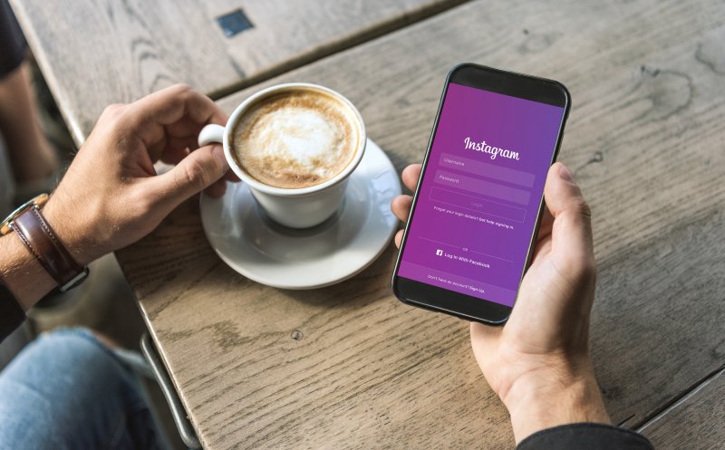 Cei mai urmăriți influenceri români de pe Instagram, în atenția ANPC. Ce scrisori au primit