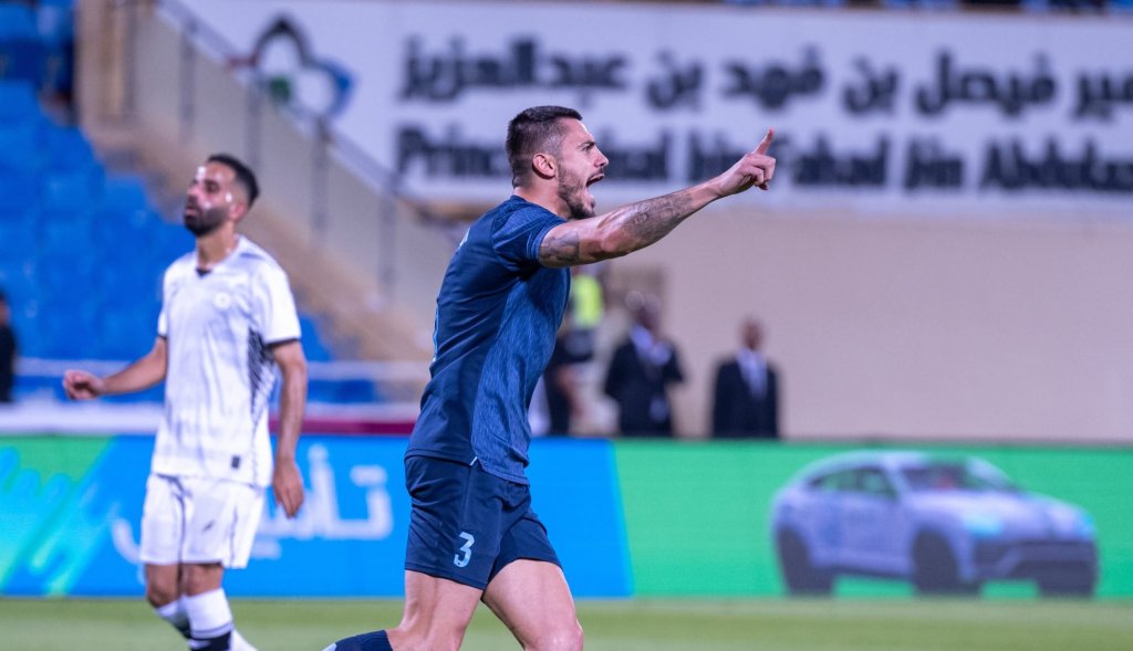 Debut excelent pentru Andrei Burcă în Arabia Saudită. Fundașul a marcat în primul meci oficial