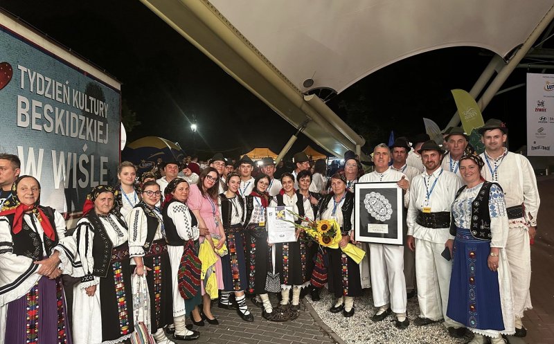 Sătenii din comuna clujeană Negreni au fost premiați pentru autenticitate la un festival de folclor din Polonia