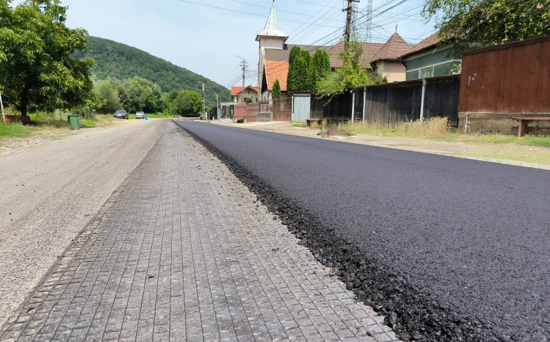 Lucrările pe un drum de munte din Cluj se apropie de finalizare