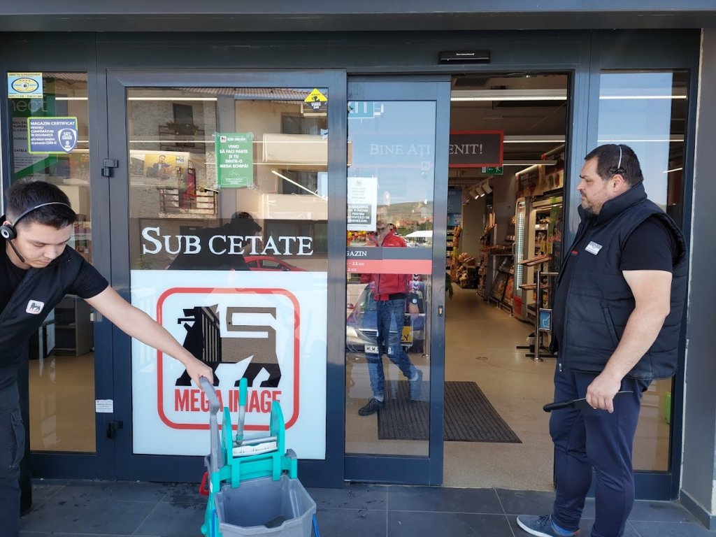 Spirit civic à la Cluj via Floreşti: "Mi-a fost foarte rău în magazin..."
