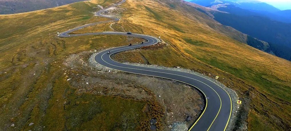 Nou program de circulație pe Transalpina, cea mai înaltă șosea din țară