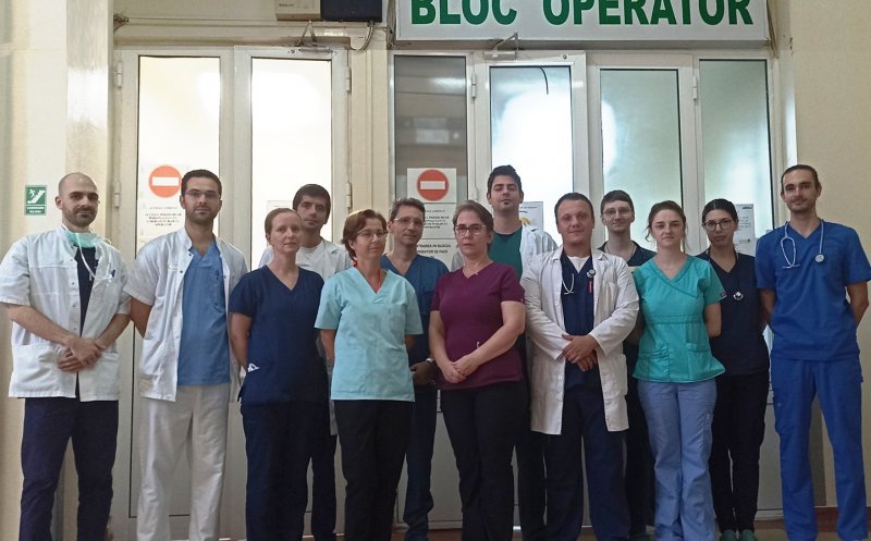 Mobilizare extraordinară la SCJU Cluj după accidentul din Căpuș. Medici, farmaciști și asistenți medicali au venit voluntar la clinică pentru a-i salva pe accidentați