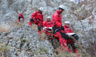 Zi de foc pentru salvamontiști! O persoană a murit, iar 13 au ajuns la spital / Un clujean a solicitat ajutor