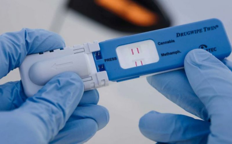 Elevii ar putea fi testați antidrog în școli. În ce condiții s-ar face testarea