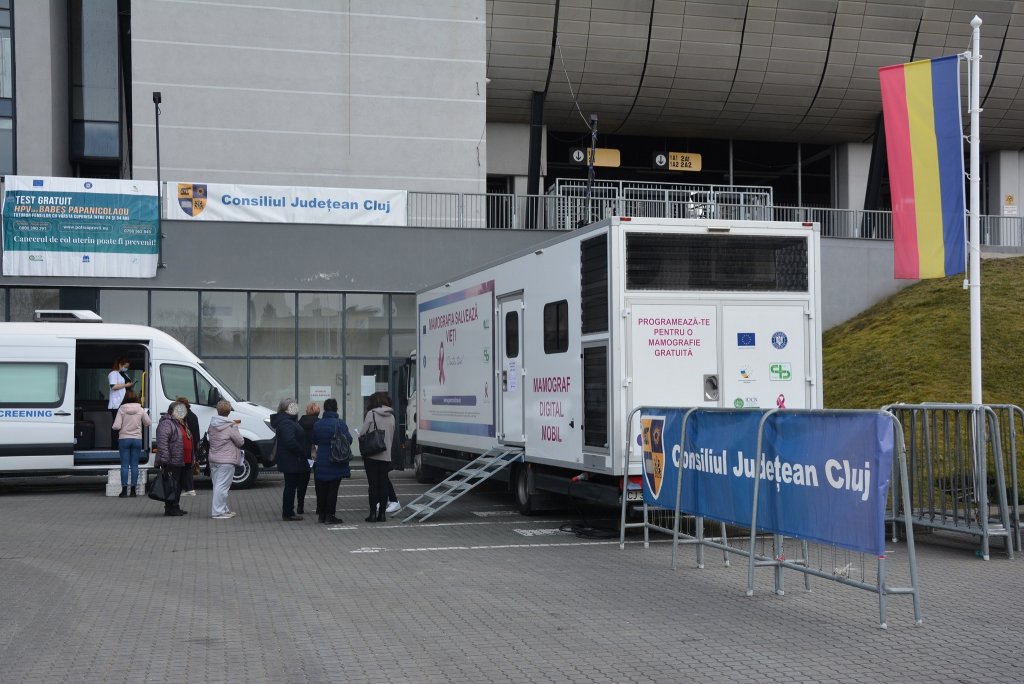 Mamografii și testări GRATUITE pentru prevenirea cancerului de sân și de col uterin, la Cluj Arena