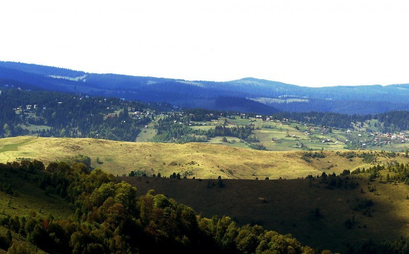 Zi de mare sărbătoare într-o pitorească comună clujeană! Cine va urca pe scenă