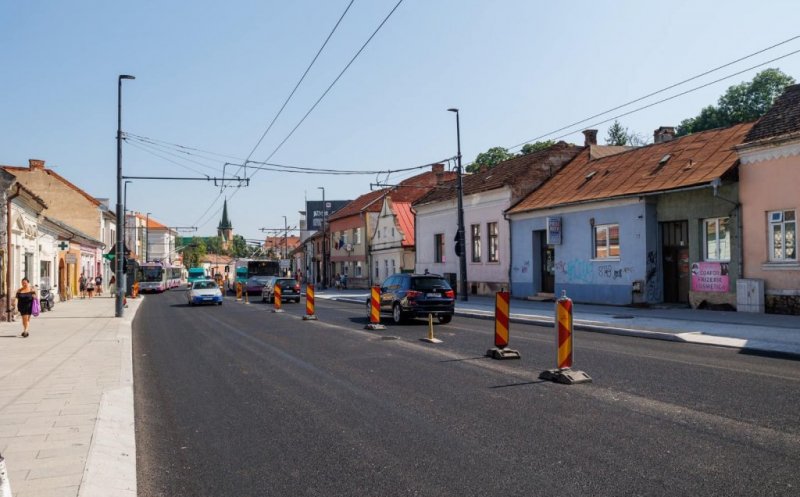 Se circulă  pe 4 benzi pe Calea Moților - Calea Mănăștur