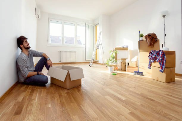 La ce vârstă pleacă tinerii europeni din casa părintească? Care este situația în România