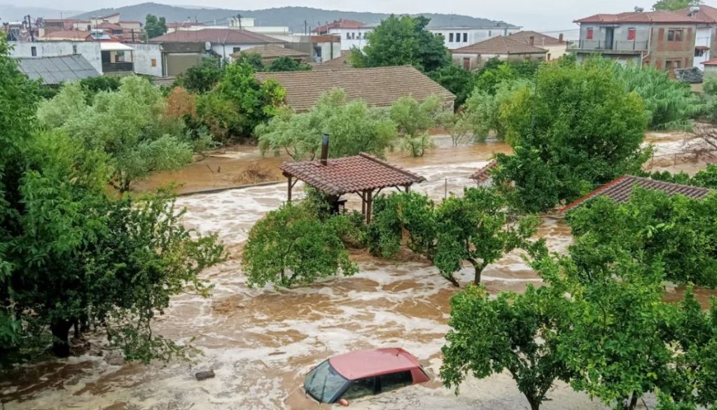 Atenționare de călătorie în Grecia: CODUL ROȘU de vreme rea, prelungit. Ciclonul "Daniel" se intensifică/ Zonele cele mai afectate