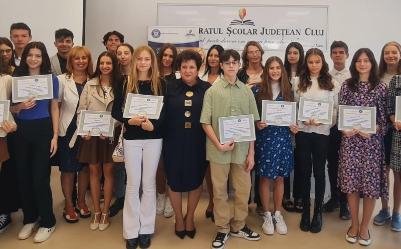IȘJ Cluj i-a premiat pe elevii cu medii de 10 la Evaluarea Națională și BAC