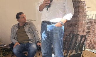 Octavian Hoandră şi-a lansat un nou volum, „Țară eșuată vinde pitici de grădină”