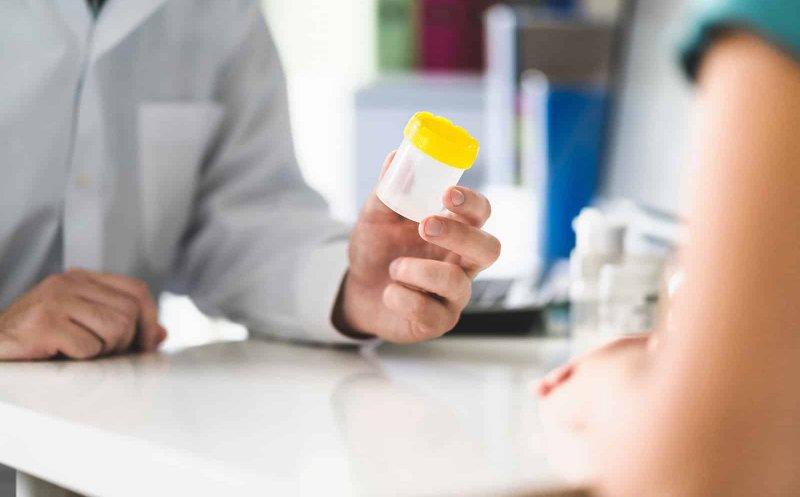 Cine stabilește dacă un elev va fi testat antidrog la școală