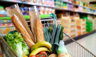 Guvernul ia în considerare extinderea programului de limitare a adaosului comercial la alimentele de bază