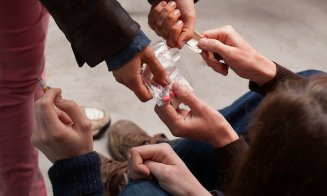 Problema drogurilor. Rafila: Tratamentul de durată al adicţiei poate dura luni sau ani. Vrem să dezvoltăm o reţea regională de centre pentru copii