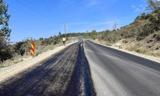 Se asfaltează un nou sector de drum județean din Cluj! Mai urmează și altele