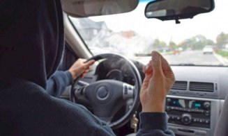 Doi tineri, prinși drogați la volan pe drumurile din Cluj