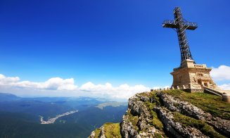 Ceremonialul de la Crucea Caraiman va fi reprogramat din cauza condițiilor meteo. Când va avea loc