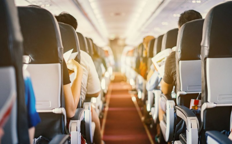 O companie aeriană face angajări, inclusiv la Cluj/ Se acceptă și candidați fără experiență