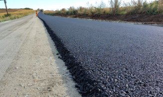Se toarnă asfalt pe un nou drum județean din Cluj! Va crea o nouă legătură cu județul Bistrița-Năsăud
