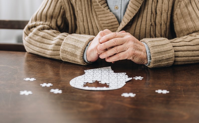Clujul marchează Ziua Internațională Alzheimer/ Testări gratuite a memoriei în mai multe locații din oraș