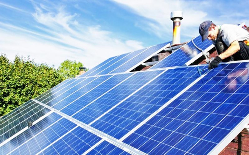 TVA-ul ar putea crește pentru panourile solare, alimentele cu zahăr și berea fără alcool. Ce se întamplă cu alte categorii de servicii și produse