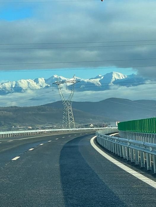 Undă verde pentru încă 3 sectoare de autostradă! "În câțiva ani vom traversa țara de la Vest la Est numai pe autostradă"