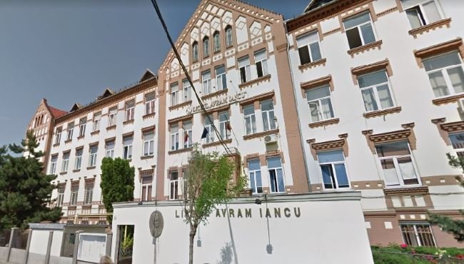 Efectul "viza de flotant": Ce nemulțumiri au părinții într-o școală din centrul Clujului