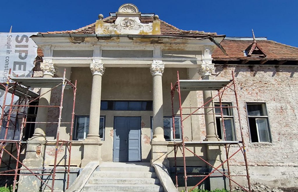 Conacul Szentkereszty – Bethlen din Cluj, reabilitat cu bani din PNRR. Se lucrează deja la obiectivul de patrimoniu