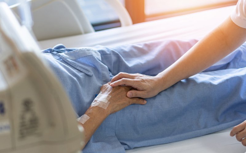 Dezvăluirile unui preot de spital: Ce-i îngrijorează cel mai mult pe oameni când ajung pe patul de moarte